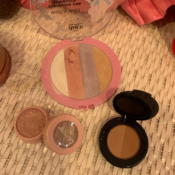 makeup bundle - Picture 3 of 3